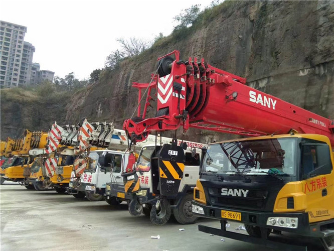 民乐县吊车出租按什么计费？台班费、单次费、里程费怎么算？