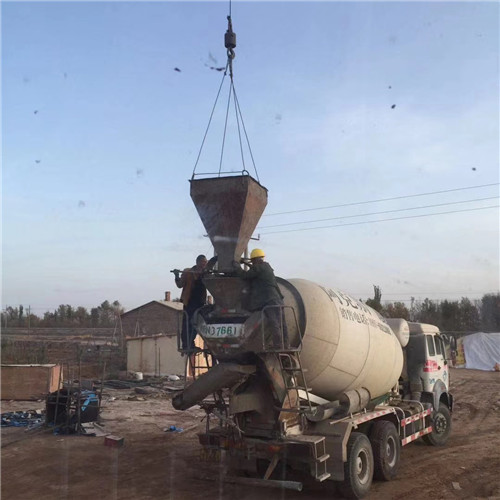 民乐县“精准瞄准”—— 吊车的 “定位导航” 技术